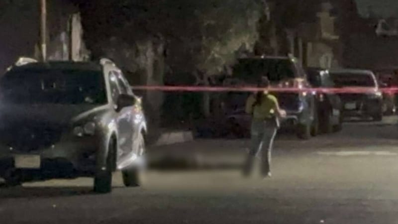 Asesinan a dos hombres a balazos en la colonia El Porvenir, al norte de Chihuahua