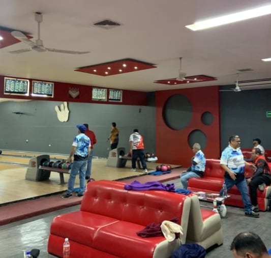 Inicia con emoción el torneo de la Liga Comercial de Boliche 2026 en Parral