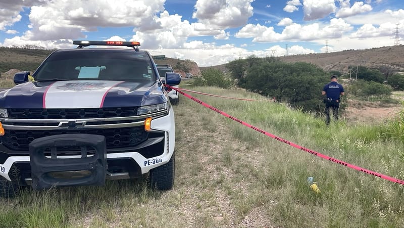 Localizan cuerpo en avanzado estado de descomposición en barranco entre Chihuahua y Cuauhtémoc