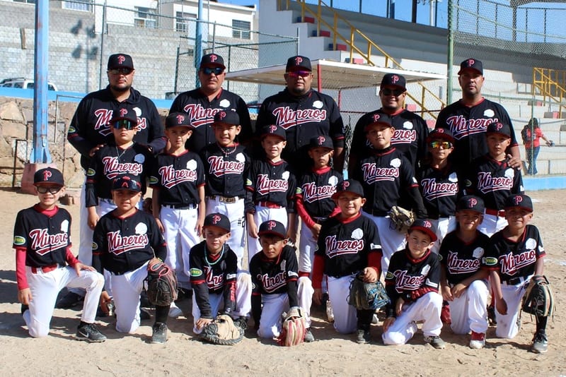Mineritos de Parral avanzan a semifinales del Estatal U-8 tras dominar la fase de grupos