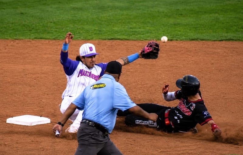 Mineros cae nuevamente ante Manzaneros en cerrado duelo 3-2 en Cuauhtémoc