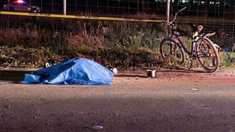 Muere ciclista atropellado en carretera de Delicias; el conductor huyó