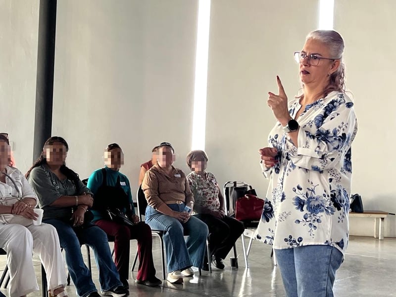 Ofrecen taller de apoyo psicosocial a familias de desaparecidos en Parral