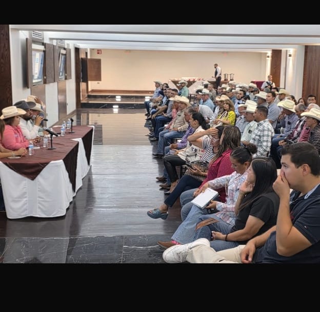SDR capacita a ganaderos de Parral sobre prevención del Gusano Barrenador del Ganado