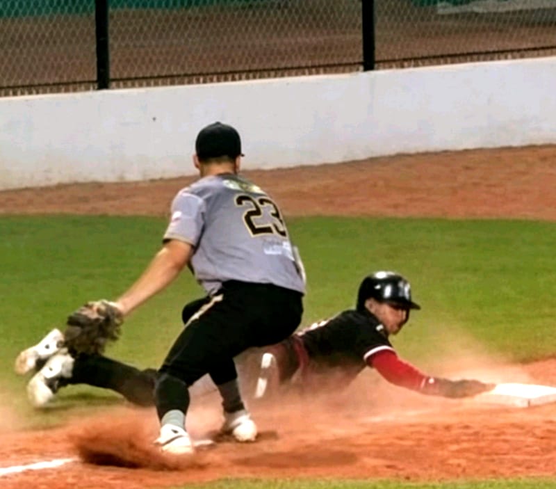 Soles de Ojinaga asegura la serie al vencer nuevamente a Rojos de Jiménez