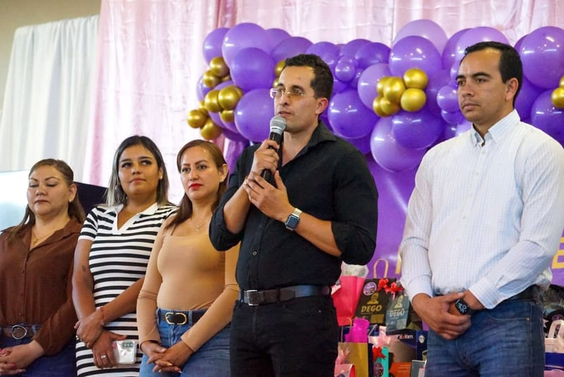 UT Paquimé realiza su primer festival masivo del Día de las Madres en Nuevo Casas Grandes