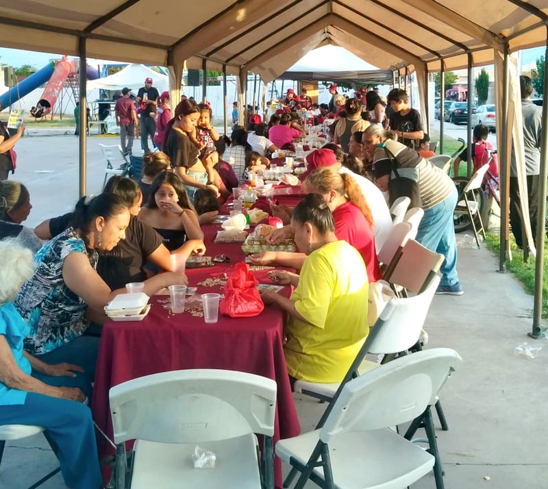 Verbena familiar en El Refugio reúne a cientos de vecinos en jornada de convivencia y apoyo comunitario